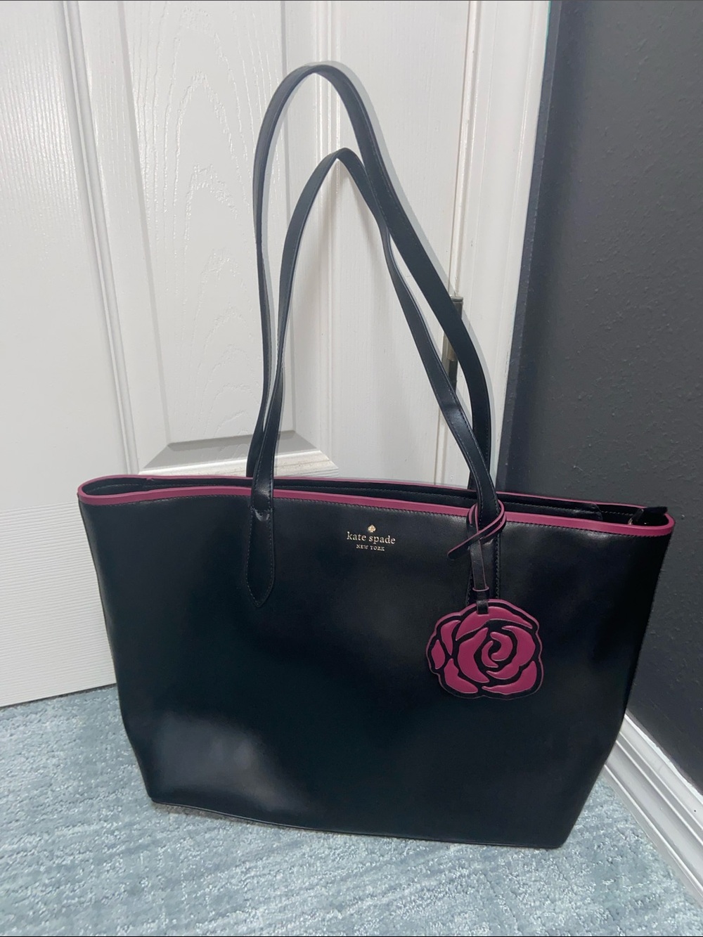 kate spade Black Tote with Pink Trim and Rose Charm NEVER WORN